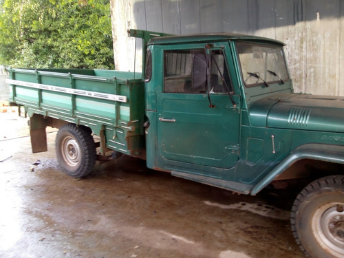 Toyota Bandeirantes Cabine Simples E Carroceria Estendida