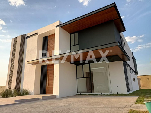 Casa En Venta En Condominio Balvanera