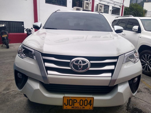 Toyota Fortuner 2020,motor 2.4 Diesel,autom,original