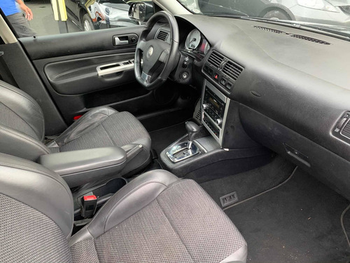Volkswagen Golf 2.0 Black Edition Total Flex 5p 2011