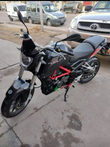 Imagen 2 de 3 de Benelli Tnt 25