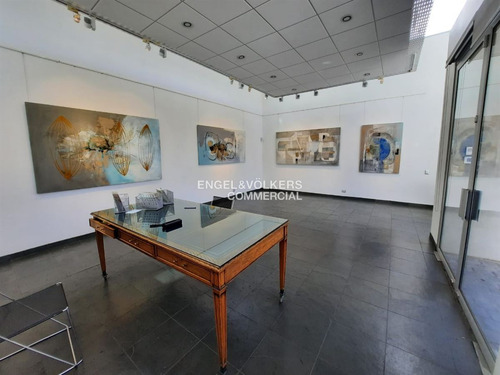 Excelente Local Comercial En Arriendo En Av. Las Condes