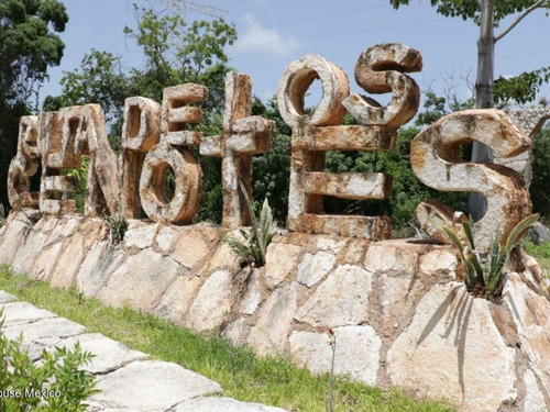 Terreno En Venta En Ruta De Los Cenotes