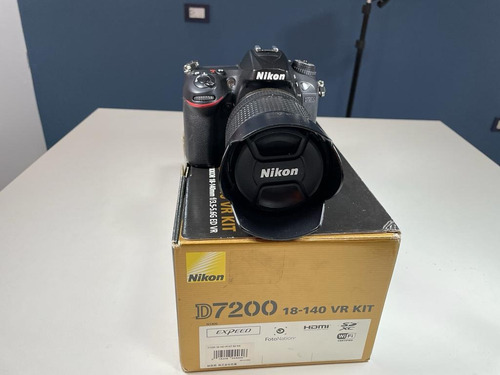 Imagen 8 de 8 de Nikon D7200 + Lente 18-140mm (caja Original Y Accesorios)