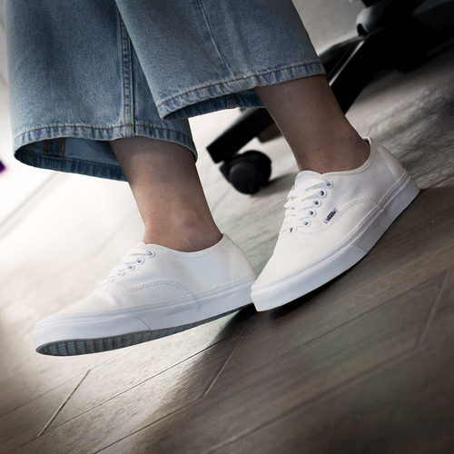 Tenis Vans Authentic - Vn000ee3w00 - Blanco - Unisex
