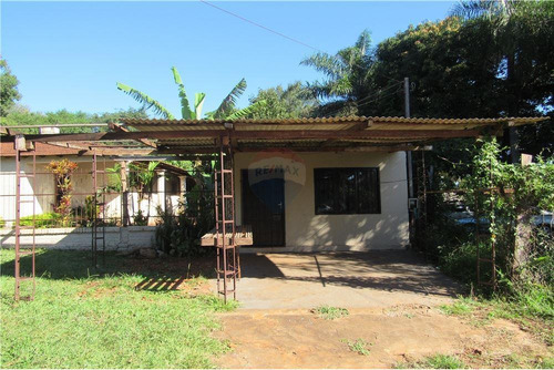Vendo Casa En El Barrio San Isidro: 2 Habitaciones Y 1 Baño.