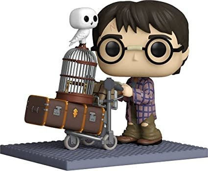 Imagem 2 de 2 de Funko Pop Harry Potter Pushing Trolley 135 Deluxe