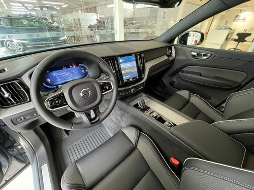 Imagem 13 de 15 de Xc60 T8 R-desing