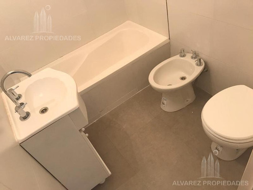 Imagen 9 de 14 de Departamento 2 Ambientes Venta Ramos Mejía Opcion Cochera