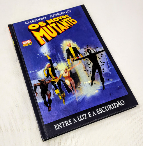 Os Novos Mutantes Entre A Luz E A Escuridão Marvel - Panini (Usado)