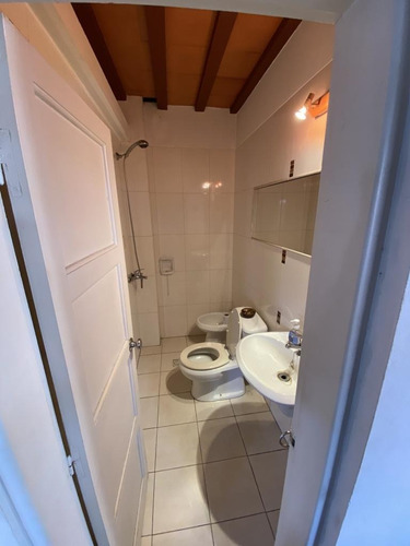 Vendo Casa De 3 Dormitorios Y 2 Baños En Jacinto Vera