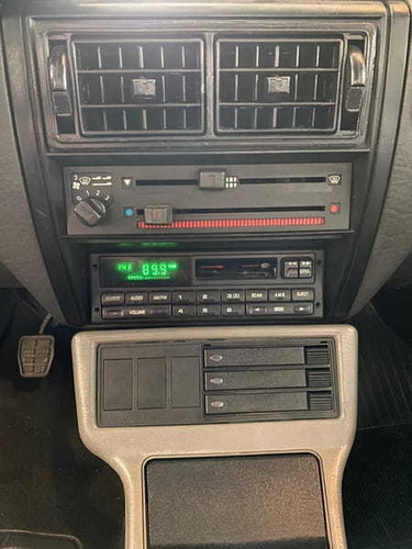 Volkswagen Voyage Sport 1.8s 2p