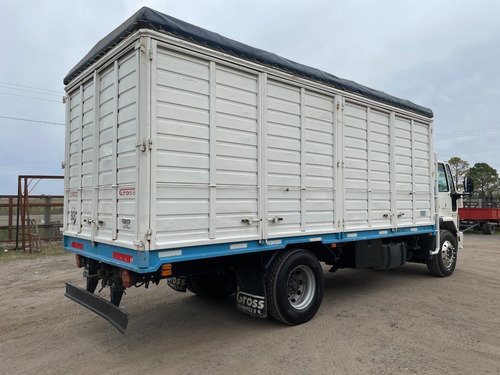 Ford Cargo 1722 2010