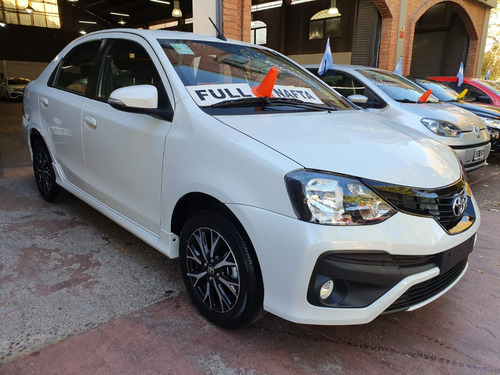 Imagen 11 de 20 de Toyota Etios Xls Pack 1.5 0km 2023