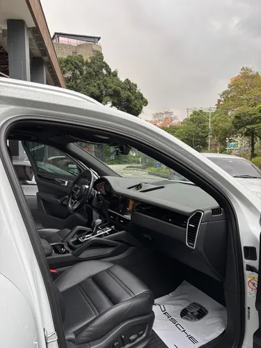 Porsche Cayenne 3.0