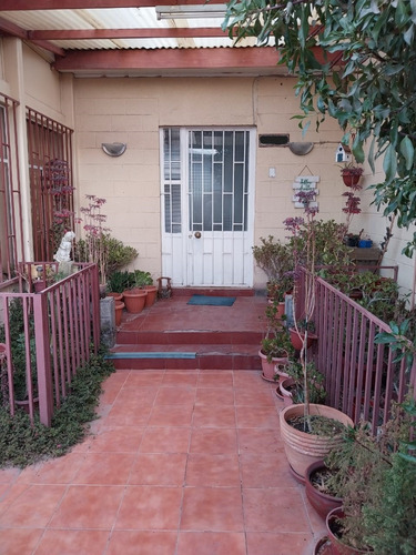 Se Vende Casa Esquina   Ubicado En Vista Hermosa