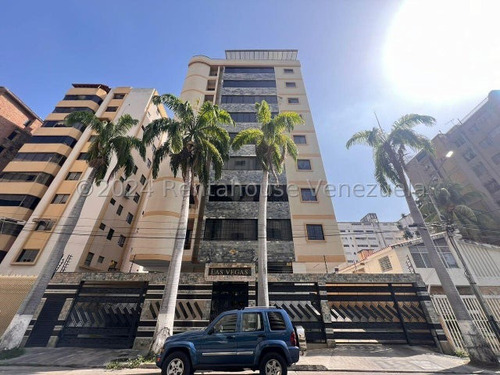 Amplio Apartamento En Venta Obra Gris San Isidro Maracay 24-24912 Dc