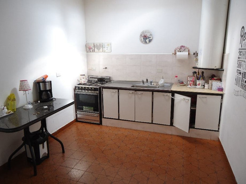Imagen 4 de 12 de Casa Ph En Venta En Castelar Sur
