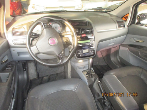 Imagem 8 de 14 de Linea 1.9 Absolute 2010 Flex