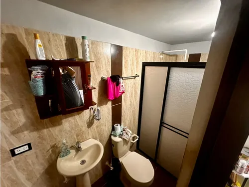 Vendo Apartemento En Barrio Nuevo-bello-primer Piso-2baños-3alc