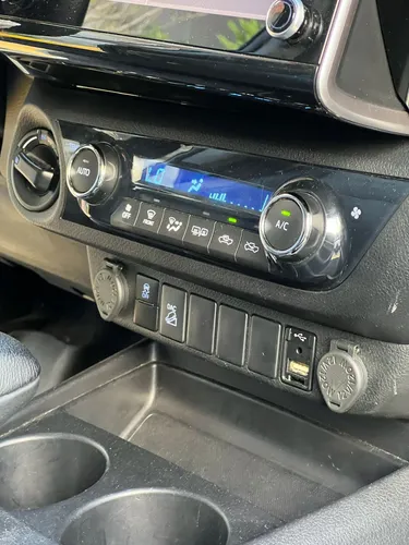Toyota Hilux Srx 4.0l Gasolina 4x4 Blindaje 2plus At 2021