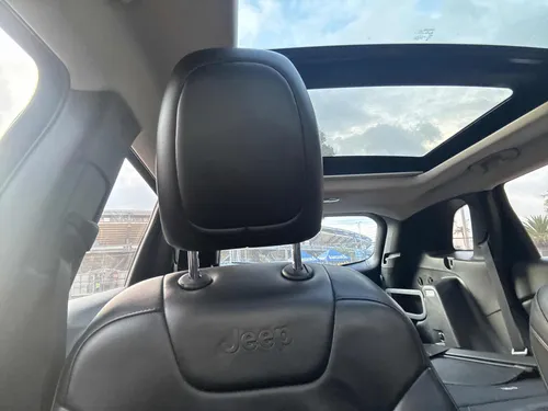 Jeep Cherokee 3.2 Longitude Plus