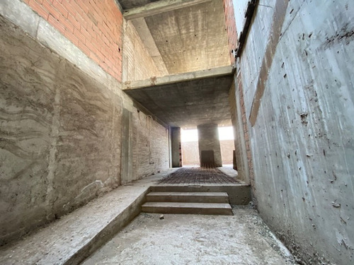 Edificio En Torre, 11 Pisos - Pellegrini 566