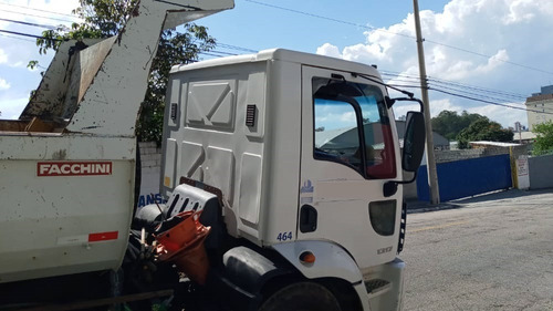 Imagem 11 de 12 de Ford Cargo 1317 Ano 2012 Caçamba 6m³ Único Dono