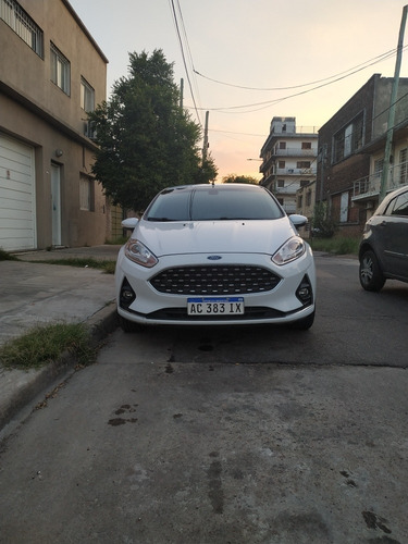 Ford Fiesta Titanium Powershift