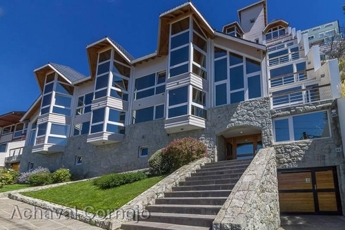 Imagen 2 de 24 de Muy Lindo Departamento Con Balcón Y Vistas Al Nahuel Huapi