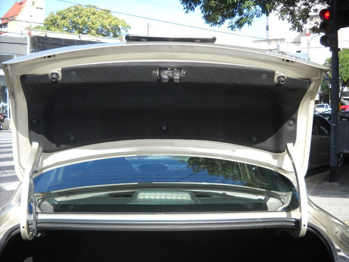 Renault Fluence 1,6 Naf Confort 2011 Champagne