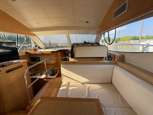 Crucero Segue Con Iveco 2 X 400 Hp Año 2013 Linea De Ejes