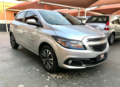 Imagem 2 de 7 de Chevrolet Onix Ltz