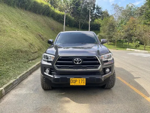 Toyota Tacoma Sr5