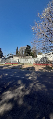 Imagen 3 de 5 de Venta Local Sobre Colectora Acceso Oeste 970m2