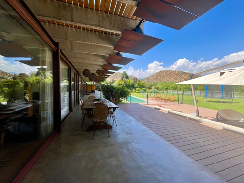 Venta Casa Moderna, Con Orilla Laguna Privada