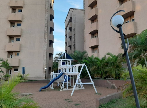 Imagen 3 de 17 de Se Ofrece En Venta Apartamento En Florida Country