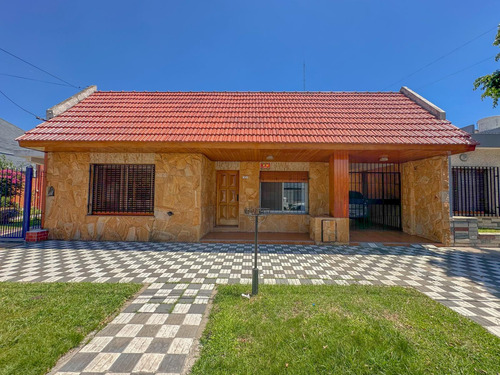 Casa En Venta En Lanús Este