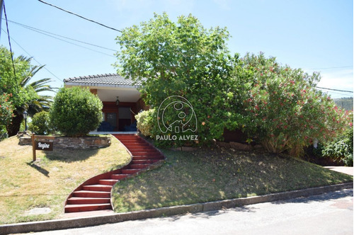 Casas Alquiler Temporal 4 Dormitorios Piriápolis