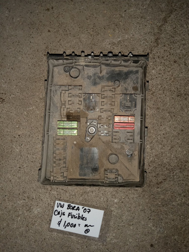 Caja De Fusibles Vw Bora 2007 (Usado)
