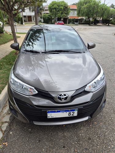 Toyota Yaris Sedán SA XL1.5LIVE