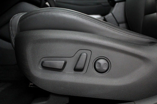 Imagem 9 de 19 de Hyundai New Tucson 1.6 Turbo Gl Automatizado 7m - 2018 - Pr
