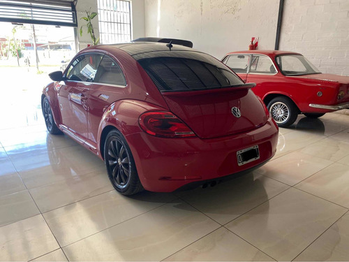 Imagen 3 de 15 de Volkswagen The Beetle 2015 1.4 Design Dsg