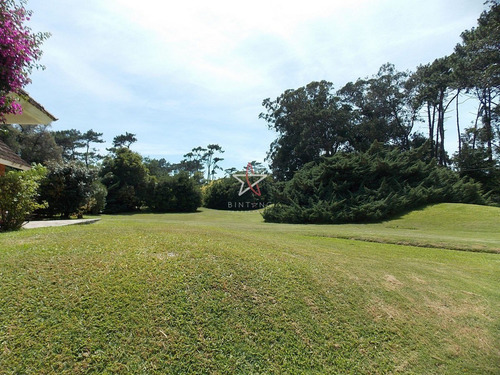 Casa, 5 Dormitorios, 5 Baños, Punta Del Este, Venta- Ref: 1019