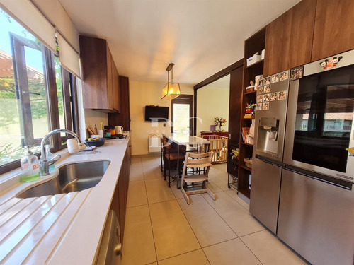Casa En Venta De 3 Dorm. En Colina Piedra Roja Chicureo