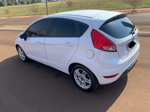 Imagem 6 de 11 de Ford Fiesta 1.6 Ti-vct Flex Sel Powershift