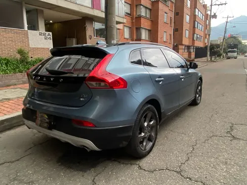 Volvo V40 2.5 T5 Cross Country Awd