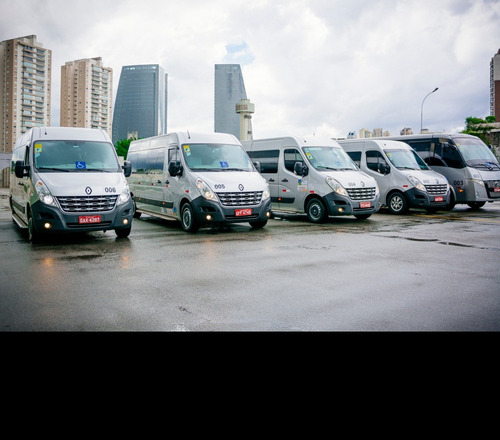 Imagem 4 de 4 de Aluguel De Vans Com 15 A 18 Lugares Com Ar Condicionado