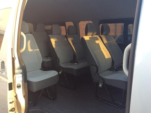 Renta Camioneta 15 Pasajeros Toyota Hiace Con O Sin Chofer