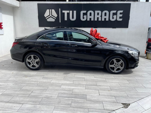 Mercedes-Benz Clase CLA 1.6 200 Cgi Sport At